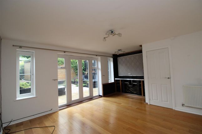 2, Willowbrook Close, Herne Bay photo 4