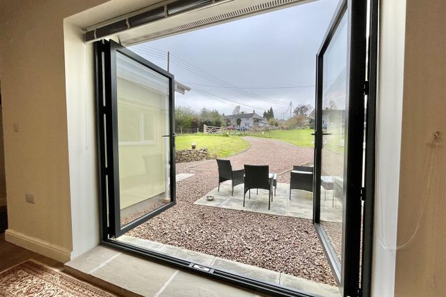 The Bungalow, Royal Oak Road, Ruardean photo 4