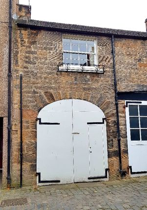 Parking/garage to let in Randolph Lane, Edinburgh