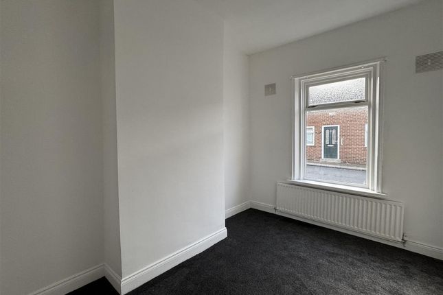 Ravensworth Street, Sunderland photo 5
