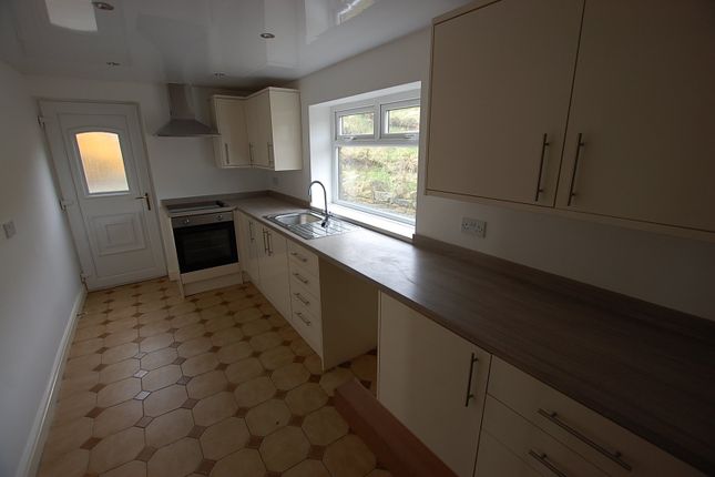 End terrace house to rent in Thorpe Lane, Scouthead, Oldham, Greater Manchester