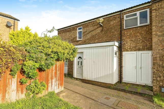 End terrace house for sale in Winchester Gardens, Luton, Bedfordshire