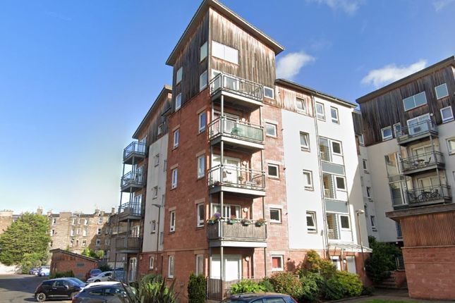 Thumbnail Flat to rent in Albion Gardens, Leith, Edinburgh