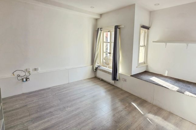 Flat 1, 19a, Duke Street, Chelmsford, Essex photo 4