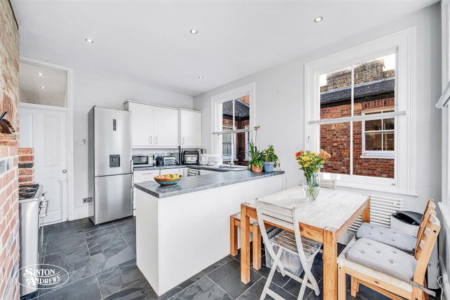 152A, Whitestile Road, Brentford photo 4