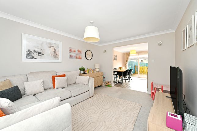 35, Glencross Gardens, Penicuik photo 3