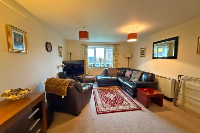 2 Charles William Apartments, North Leas Avenue, Scarborough photo 4