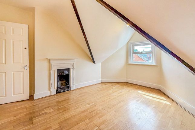 77, Gordon Road, Hampshire photo 4