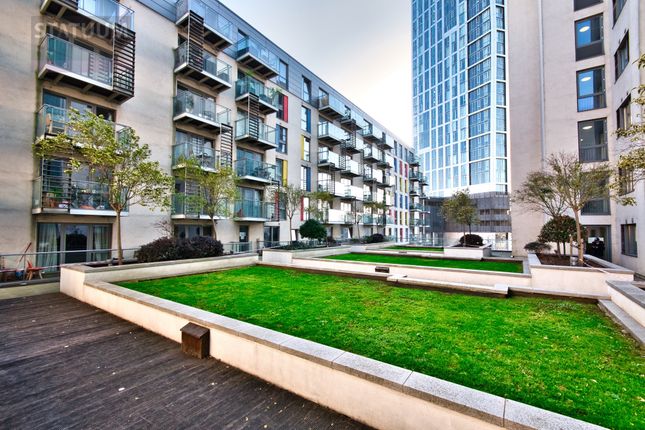 Flat for sale in Stratford High Street, Bow, Newham, London