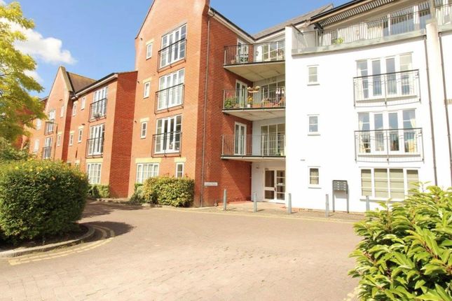 Flat to rent in Squires House, Smiths Wharf, Wantage