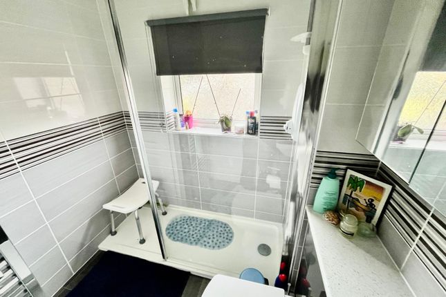 2 Cypress, Newport Pagnell photo 4