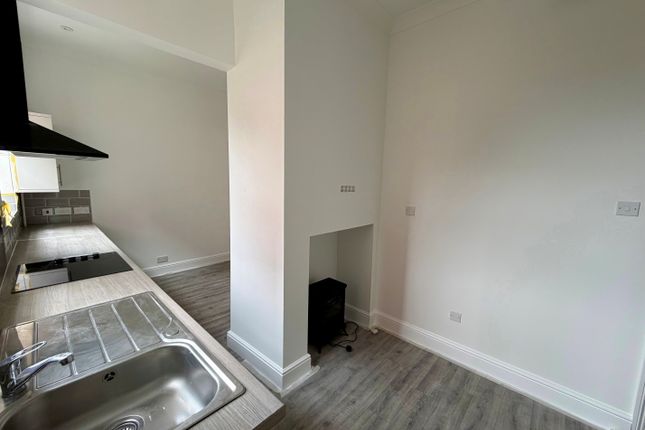 Flat 1, 31, High Street, THETFORD photo 3
