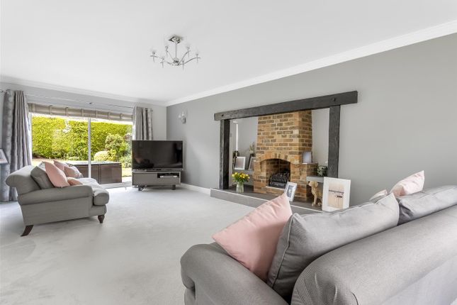 21, Bluebell Drive, Waltham Cross photo 3