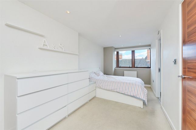 Flat for sale in Fisherton Street, Lisson Grove
