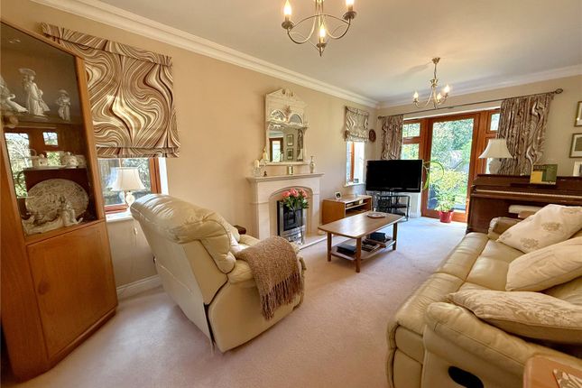 The Orchard, 7, The Ostlers, Lymington photo 4