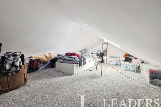 Loft Room, 14, Northbrooks, Essex photo 2