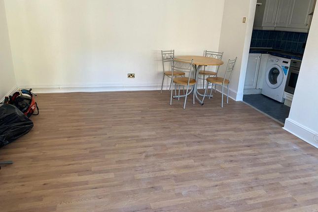 Flat G, 52 Sheepcote Road, Harrow photo 3