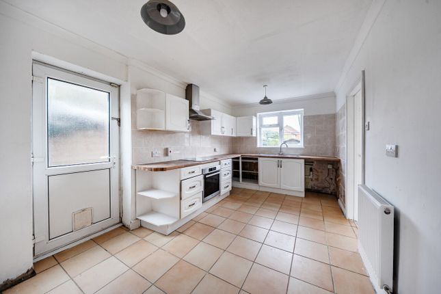 Mountview Avenue, Bedfordshire photo 4