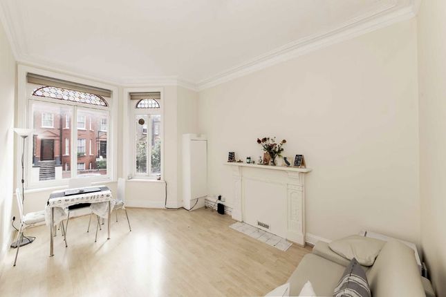 Flat 2, 56, Greencroft Gardens, London photo 2