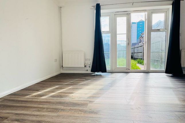 Thumbnail Semi-detached house to rent in Railway Terrace, Feltham