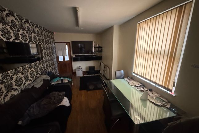 182 , Crompton Road , Handsworth photo 3