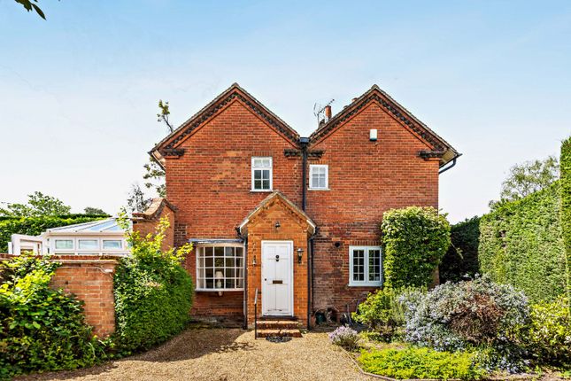East Garboldisham Cottage,, Church Road, Surrey photo 2