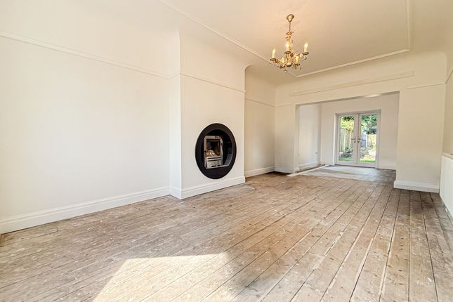 16 Gleneagles Road, Liverpool photo 4