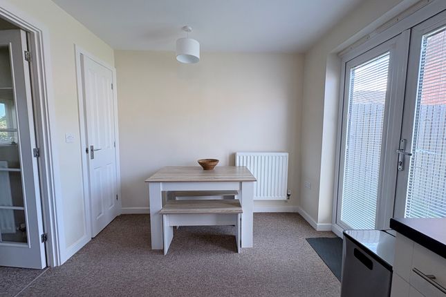 90, Rudman Park, Chippenham photo 4