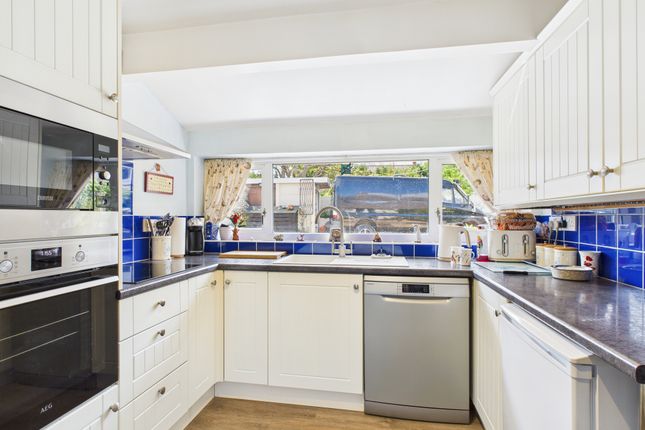 10, Mortimer Close, Bridgwater photo 4