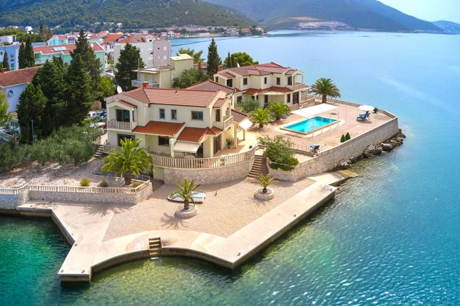 Thumbnail Property for sale in Two Beautiful Waterfront Villas, Radalj, Near Klek, 20356