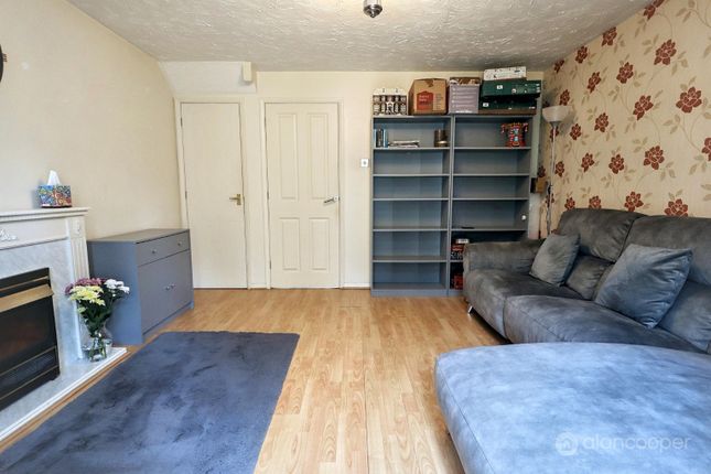 5, Melfort Close, Nuneaton photo 4