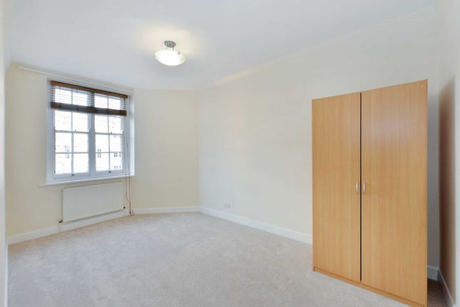 Flat for sale in Rodney Court, Maida Vale, London