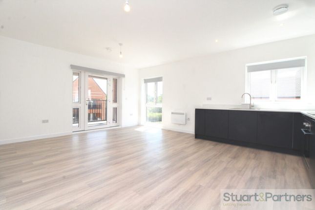 Flat 4 60, Holmbush Avenue, Burgess Hill photo 5