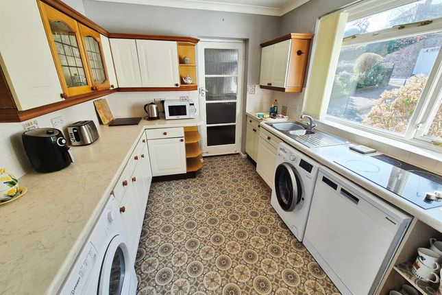 31, Vicarage Road, Minehead photo 4