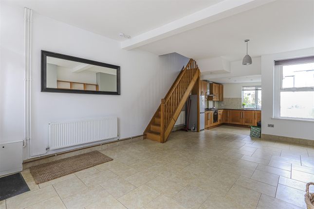 18, Meadow Street, Cardiff photo 3