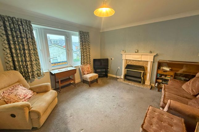 28, Keld Close, Scarborough photo 2