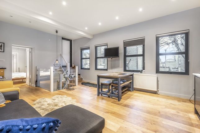 A, 66, Bramfield Road, London photo 4