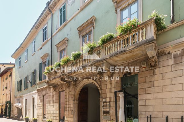 Thumbnail Apartment for sale in Via Rusconi 10, Como (Town), Como, Lombardy, Italy