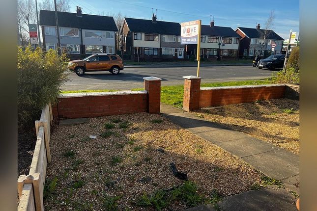 335, Broadway, Chadderton photo 2