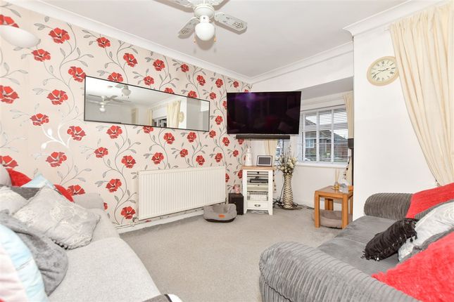 Vauxhall Avenue, Herne Bay photo 3