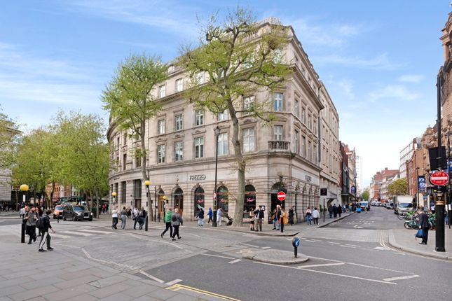 Flat to rent in St. Martin's Place, Charing Cross