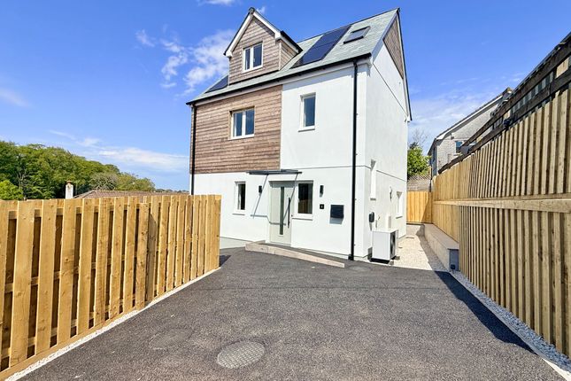 1 Holly Tree Lane, Penryn photo 2