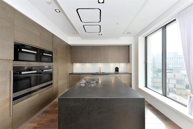 Flat for sale in Penthouse, 24 Buckingham Gate, Westminster