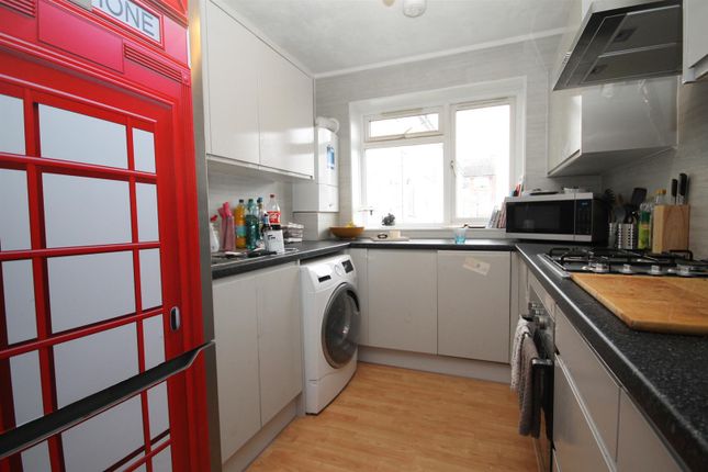 Flat to rent in Mill Green, London Road, Mitcham Junction, Mitcham
