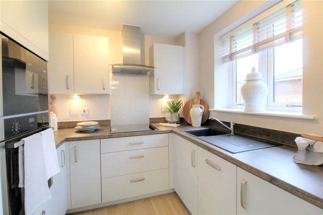Apartment 1 Roslin Place,, Station Road, Hook photo 3