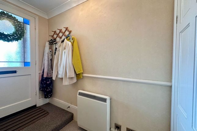 Pine Court,Flat 12, Middle Warberry Road, Torquay photo 4