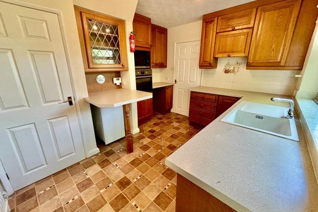 1 School Lane, Snitterby, Gainsborough photo 2