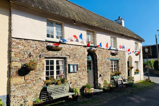 Thumbnail Pub/bar to let in Poplar Terrace, High Bickington