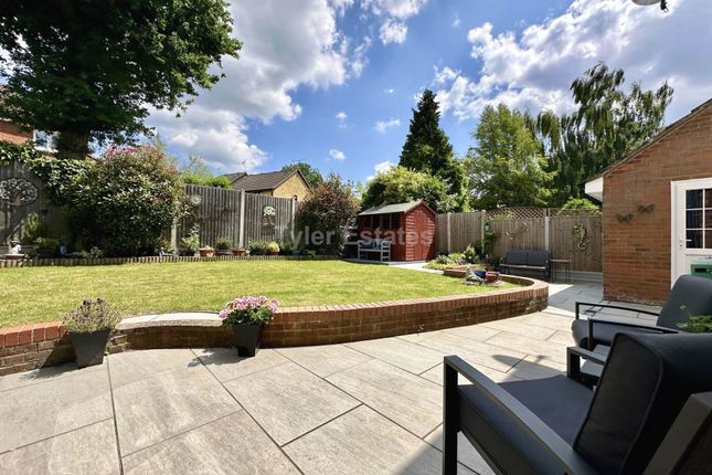 Thumbnail Semi-detached house for sale in Ovington Gardens, Billericay