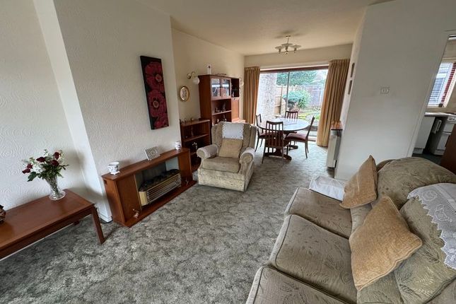 2, Stonewell Crescent, Nuneaton photo 2